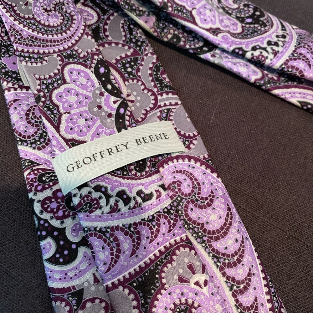 NWT Geoffrey Beene Paisley Silk Purple Como Tie 12 - Picture 4 of 6